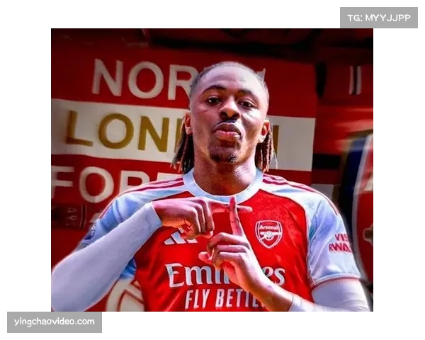 曼联新援接受专访,谈及如何适应英超更快的攻防转换节奏 曼联新援接受专访,谈及如何适应英超更快的攻防转换节奏